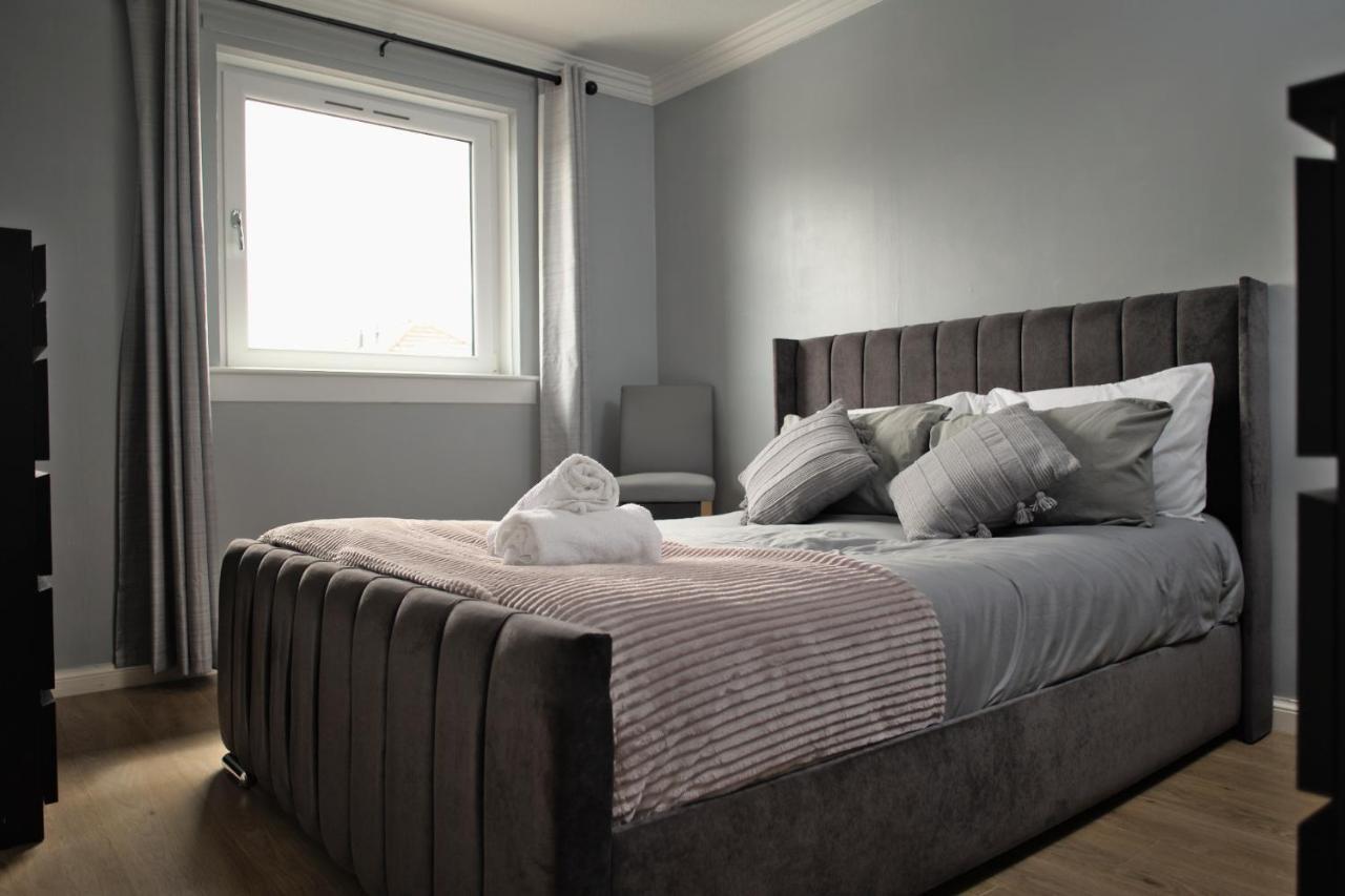 Modern 2-Bed Haven, Free Parking Apartment Edinburgh Exterior photo